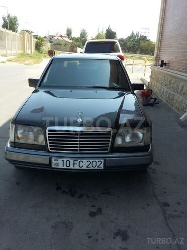 Mercedes E 280 1995, 258,000 km - 2.8 l - Bakı