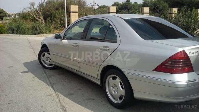 Mercedes C 240 2000, 273,000 km - 2.6 l - Bakı