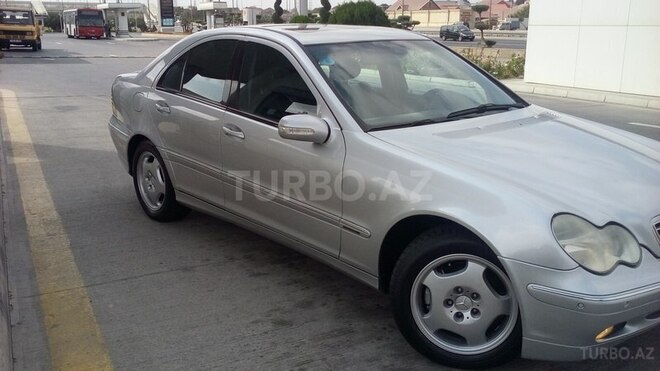 Mercedes C 240 2000, 273,000 km - 2.6 l - Bakı