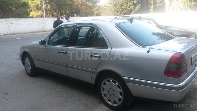 Mercedes C 220 1996, 358,000 km - 2.2 л - Sumqayıt