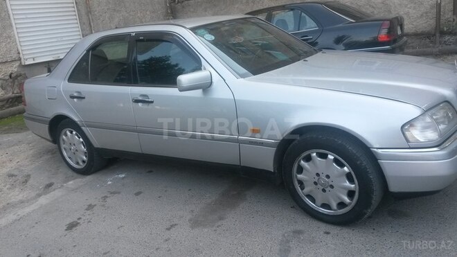 Mercedes C 220 1996, 358,000 km - 2.2 л - Sumqayıt