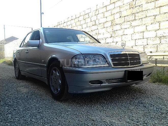 Mercedes C 200 1998, 260,000 km - 2.0 л - Bakı