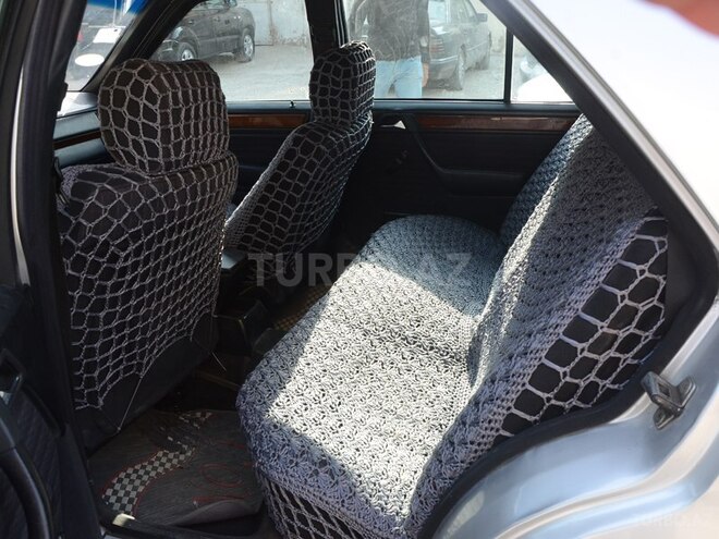 Mercedes E 220 1992, 390,000 km - 2.2 l - Sumqayıt