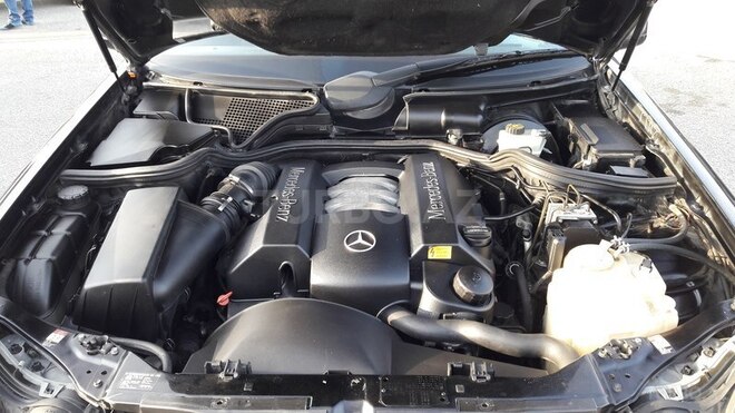 Mercedes E 240 1999, 280,000 km - 2.4 л - Bakı