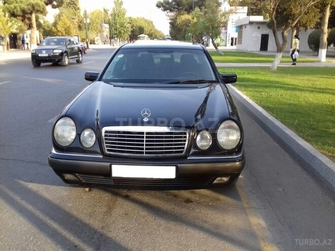 Mercedes E 240 1998, 317,719 km - 2.4 l - Bakı