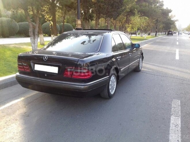 Mercedes E 240 1998, 317,719 km - 2.4 l - Bakı