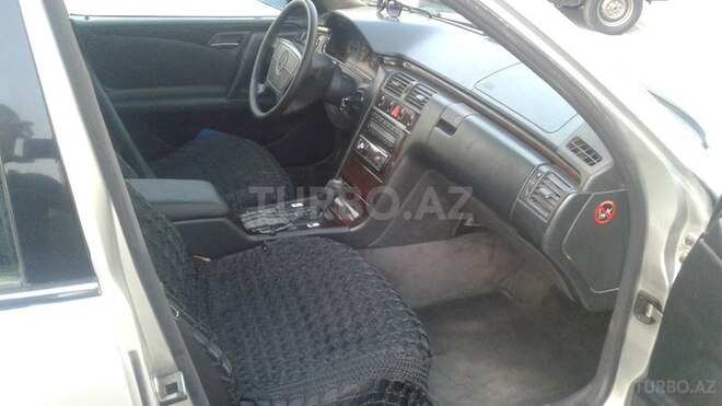 Mercedes E 290 1996, 35,580 km - 2.9 l - Sumqayıt