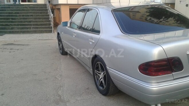 Mercedes E 290 1996, 35,580 km - 2.9 l - Sumqayıt