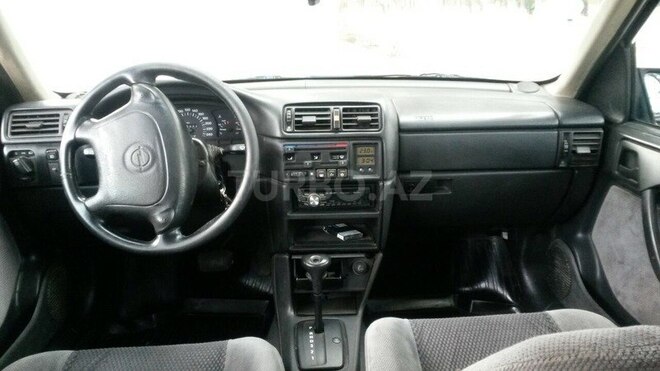 Opel Vectra 1994, 278,000 km - 2.0 l - Sumqayıt