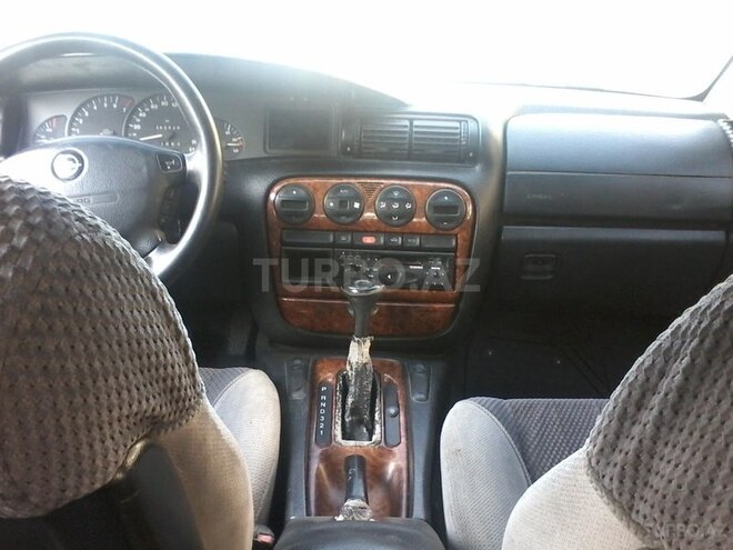 Opel Omega 1997, 250,364 km - 2.0 l - Bakı