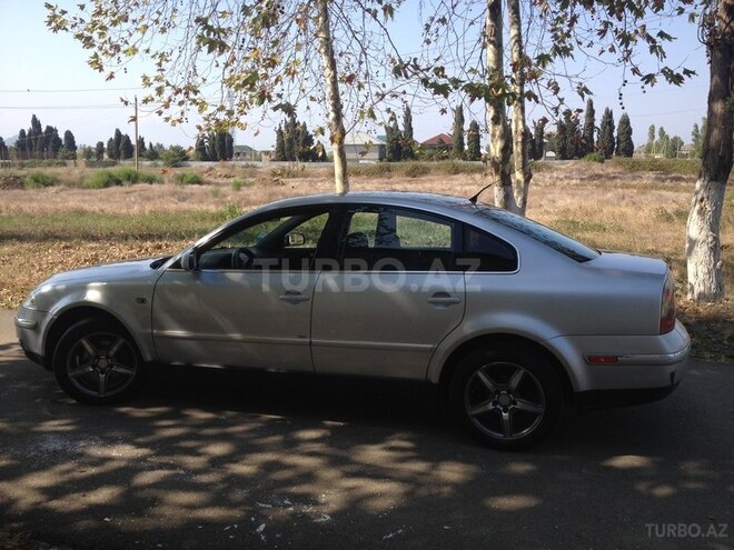 Volkswagen Passat 2002, 270,000 km - 1.8 l - Lənkəran
