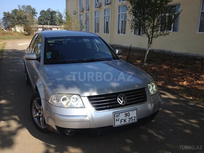 Volkswagen Passat 2002, 270,000 km - 1.8 l - Lənkəran