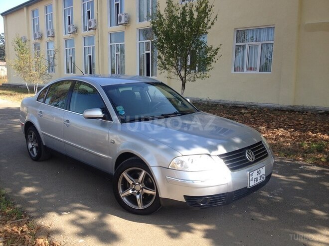 Volkswagen Passat 2002, 270,000 km - 1.8 l - Lənkəran
