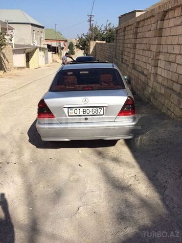 Mercedes C 220 1999, 340,000 km - 2.2 l - Sumqayıt