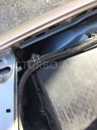 Mercedes C 220 1999, 340,000 km - 2.2 l - Sumqayıt