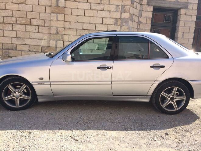 Mercedes C 220 1999, 340,000 km - 2.2 l - Sumqayıt