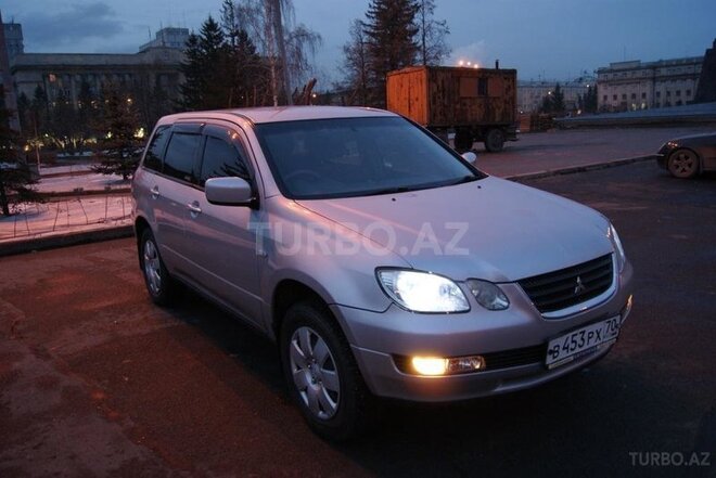 Mitsubishi Airtrek 2003, 215,648 km - 2.0 l - Lənkəran