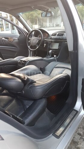 Mercedes E 270 2002, 246,000 km - 2.7 l - Bakı