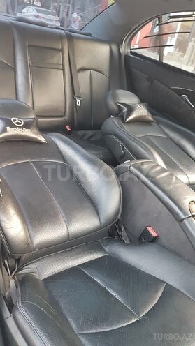 Mercedes E 270 2002, 246,000 km - 2.7 l - Bakı
