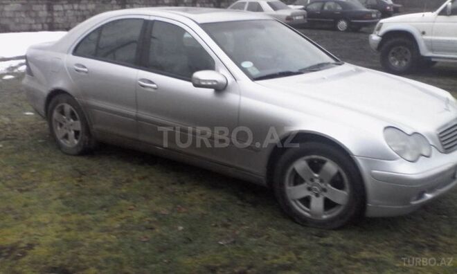 Mercedes C 220 2000, 370,000 km - 2.2 л - Lənkəran