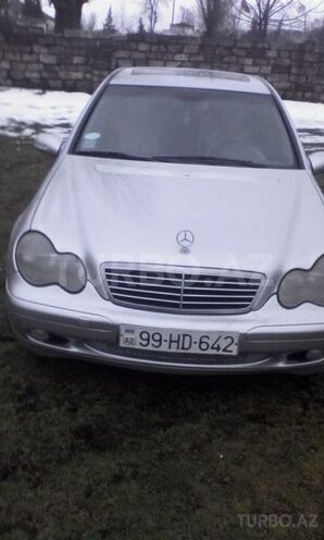 Mercedes C 220 2000, 370,000 km - 2.2 л - Lənkəran
