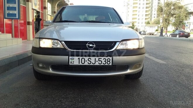 Opel Vectra 1997, 220,000 km - 2.0 l - Bakı