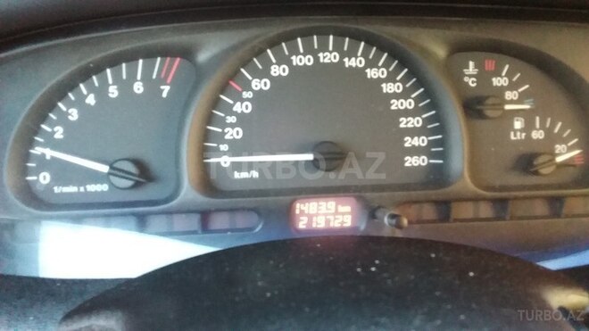 Opel Vectra 1997, 220,000 km - 2.0 l - Bakı