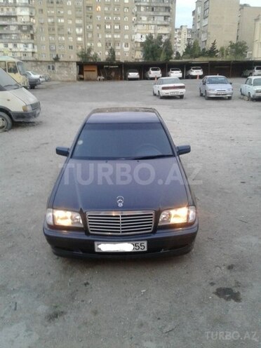Mercedes C 220 1999, 240,000 km - 2.2 л - Bakı