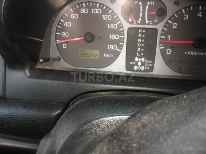 Mitsubishi Pajero io 2000, 205,000 km - 2.0 l - Sumqayıt