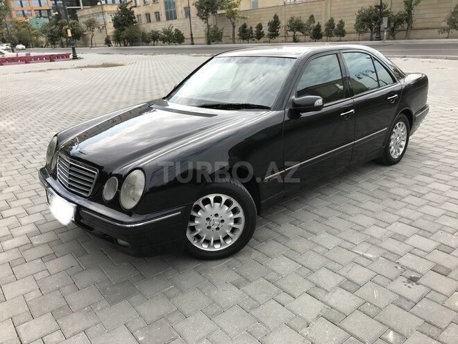 Mercedes E 240 2001, 178,500 km - 2.4 л - Bakı