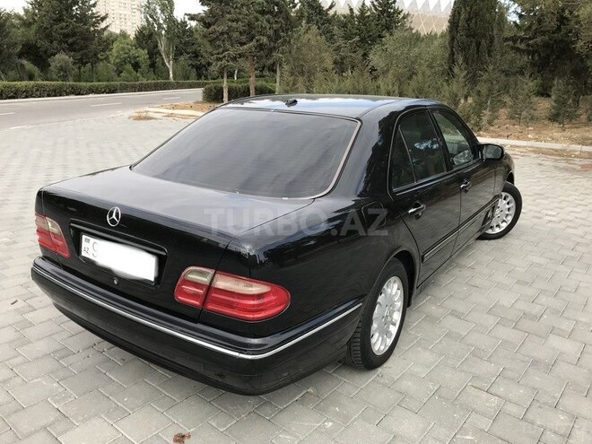 Mercedes E 240 2001, 178,500 km - 2.4 л - Bakı