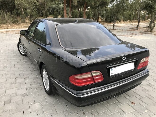 Mercedes E 240 2001, 178,500 km - 2.4 л - Bakı