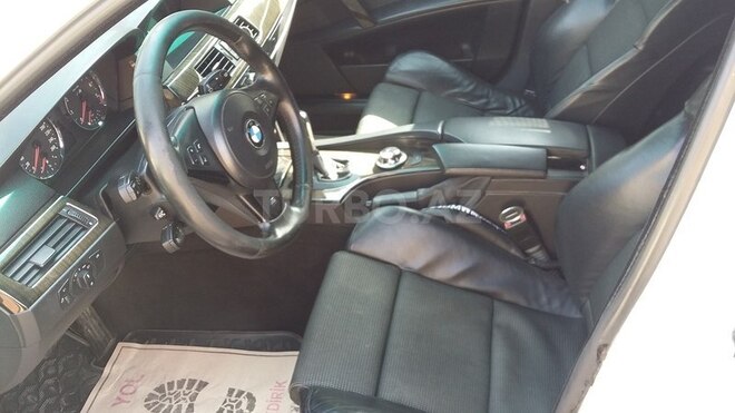 BMW 525 2005, 203,000 km - 2.5 l - Bakı