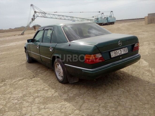 Mercedes E 200 1991, 235,000 km - 2.0 l - Bakı