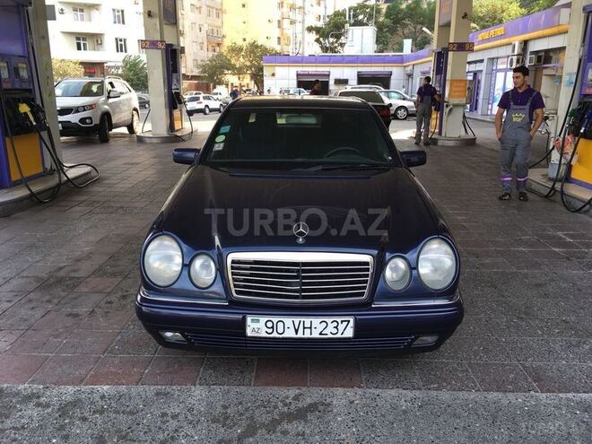 Mercedes E 230 1997, 220,000 km - 2.3 l - Bakı