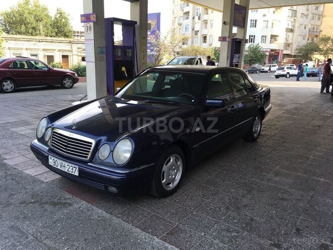 Mercedes E 230 1997, 220,000 km - 2.3 l - Bakı