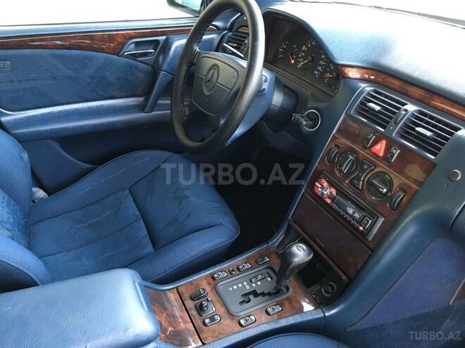 Mercedes E 230 1997, 220,000 km - 2.3 l - Bakı