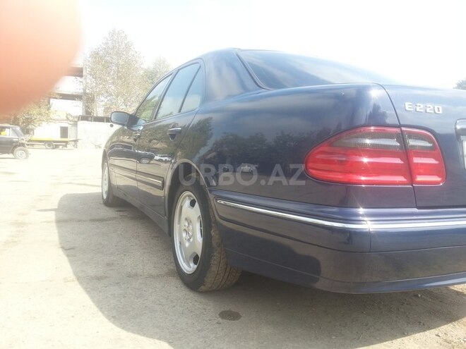 Mercedes E 220 2000, 262,000 km - 2.2 l - Gəncə