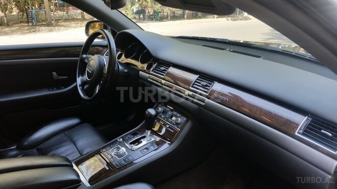 Audi A8 2004, 241,000 km - 4.2 l - Mingəçevir