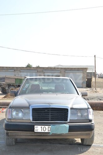 Mercedes E 260 1992, 676,000 km - 2.6 l - Bakı
