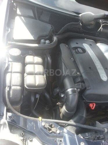 Mercedes E 220 2000, 262,000 km - 2.2 l - Gəncə
