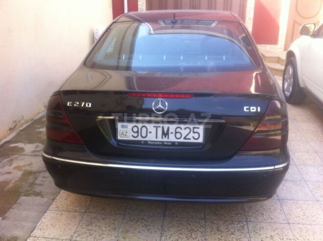 Mercedes E 270 2004, 198,000 km - 2.2 л - Bakı
