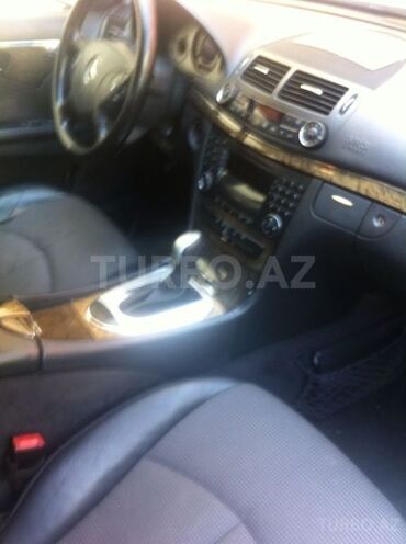 Mercedes E 270 2004, 198,000 km - 2.2 л - Bakı