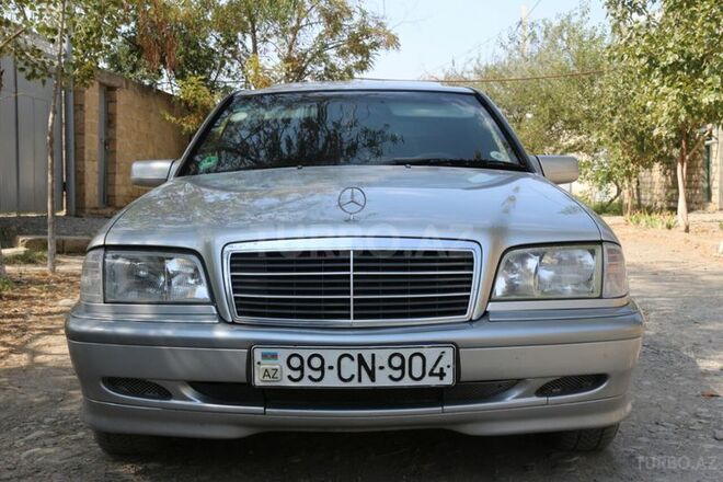 Mercedes C 180 1999, 271,789 km - 1.8 l - Yevlax