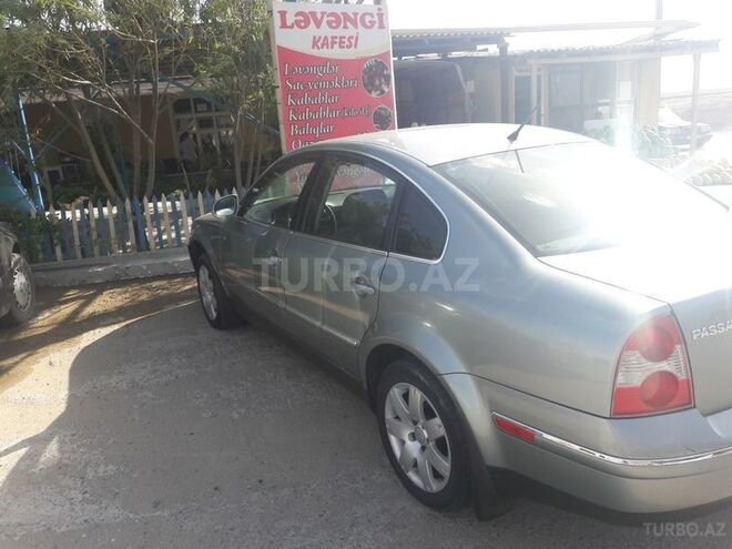Volkswagen Passat 2004, 260,000 km - 2.0 l - Bakı