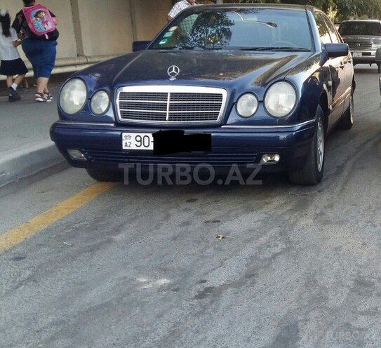 Mercedes E 240 1998, 333,000 km - 2.4 л - Bakı
