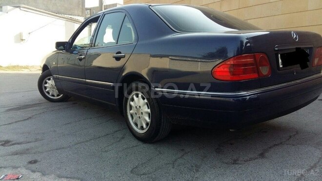 Mercedes E 240 1998, 333,000 km - 2.4 л - Bakı