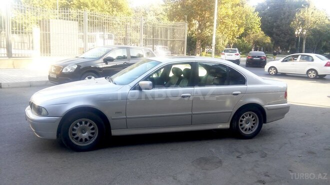 BMW 525 2002, 260,000 km - 2.5 l - Bakı