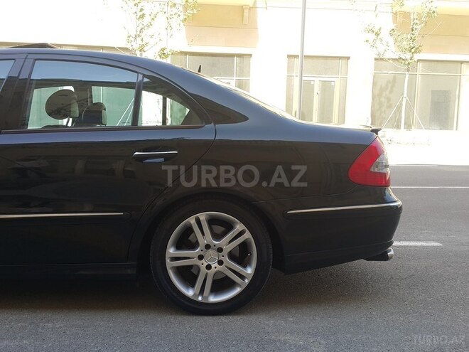 Mercedes E 320 2003, 233,456 km - 3.2 l - Bakı