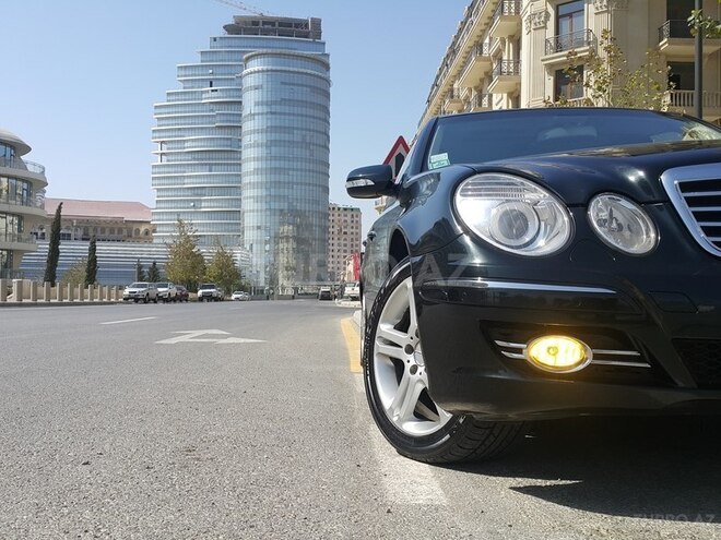 Mercedes E 320 2003, 233,456 km - 3.2 l - Bakı